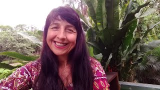 Honrar a Terra, o solo, a água, a família, os animais, a natureza e a sociedade