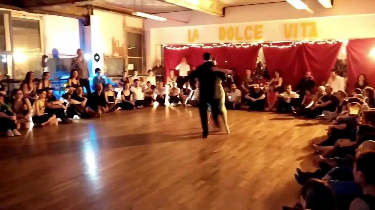 Paulina Cazabon y Jose Luis Gonzalez, Milonga La Dolce Vita en Paris, Tango 2