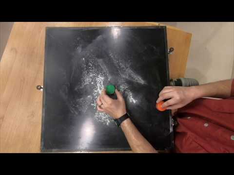Demo 10401: Conservation of Momentum in 2 Dimensions