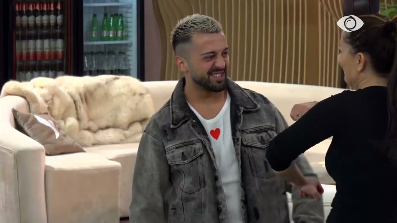 Do të të jap bekimin/ Rozana batuta me Gjestin: Me mend në kokë