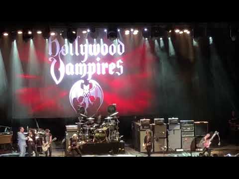 Hollywood Vampires & Marilyn Manson I’m Eighteen - The Greek Theatre Los Angeles USA 11/5/19