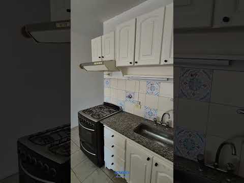 Alquiler monoambiente muy luminoso con balcón en Sáenz Peña.