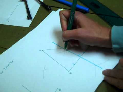 Constructing perpendicular bisectors