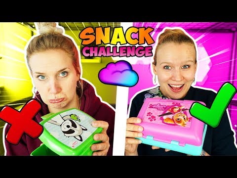 Don't choose the wrong LUNCHBOX CHALLENGE Wer hat die richtige Box? Snack? Spielzeug? Kathi vs Nina
