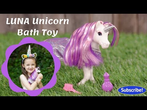 Breyer Luna Magical Color Change Bath Unicorn