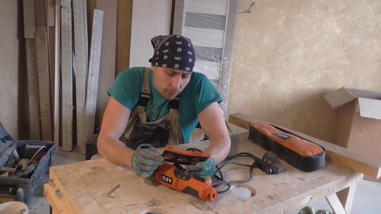 Многофункциональный инструмент акк. AEG OMNI 12C Li-152B KIT2  12.0В 2x1.5Ач LiION 10мм 0-20000/мин 0-550об/мин