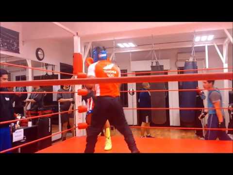 Jonathan vs Brian 1   e o