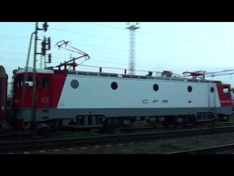 EA924 cu trenul IR12837 Iasi - Timisoara Nord intra in Suceava - 17.06.2016