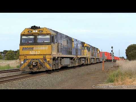 Pacific National 1MP2 Freight Train With Containers & Steel Wagons (29/10/2023) - PoathTV Railways