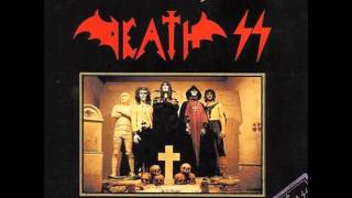Death SS -The Bones And The Grave (LIVE 1983)