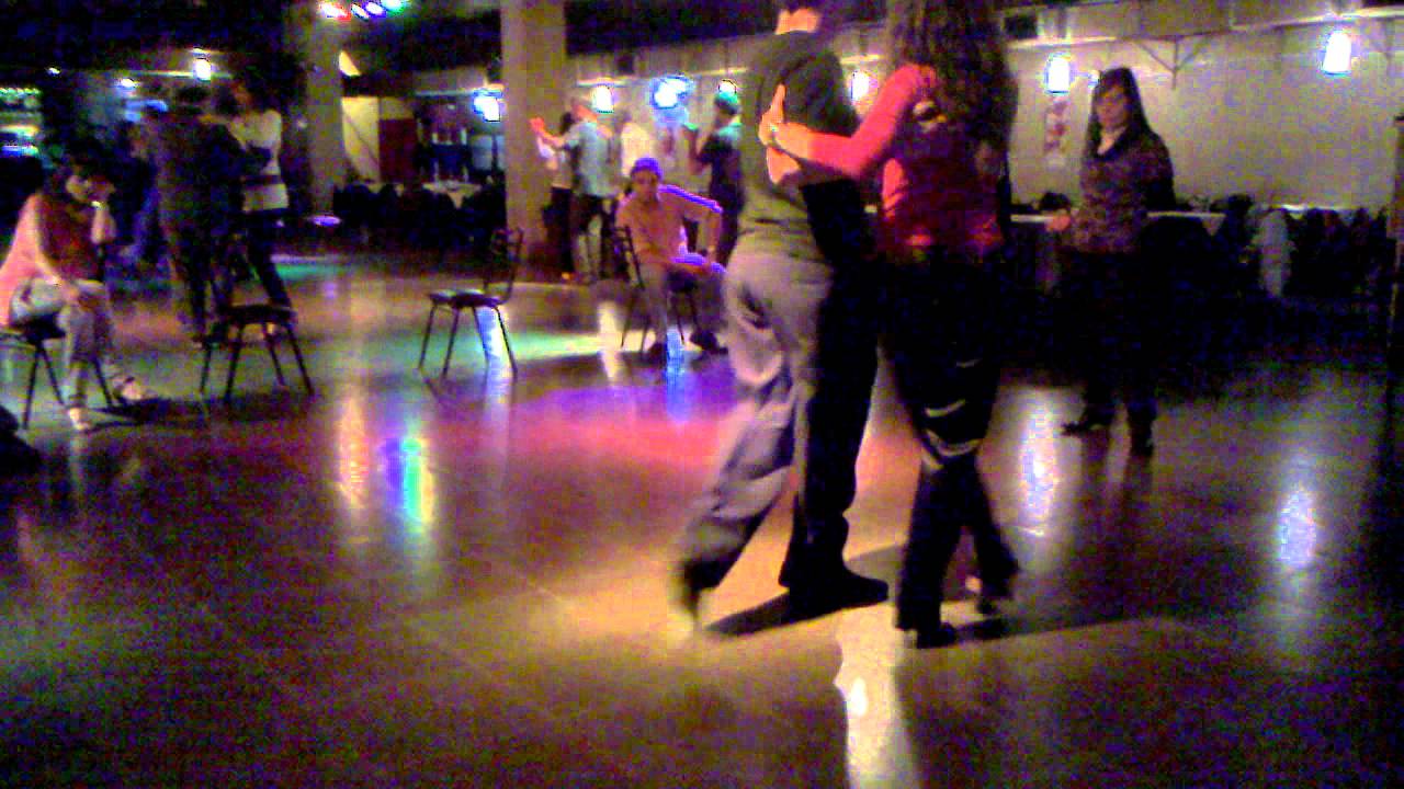 Daniela Roig y Hernán Prieto, Clase de tango en La Viruta (24-08-2011)