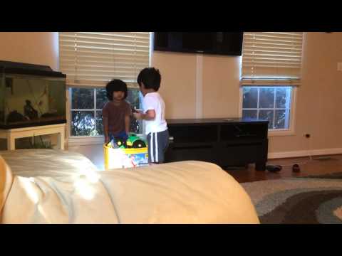 Hussain Abbas and Ali Taha chilling 08/2014