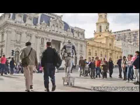 Estatua Humana - El Guerrero Pacifico, Plaza de armas Santiago de Chile.