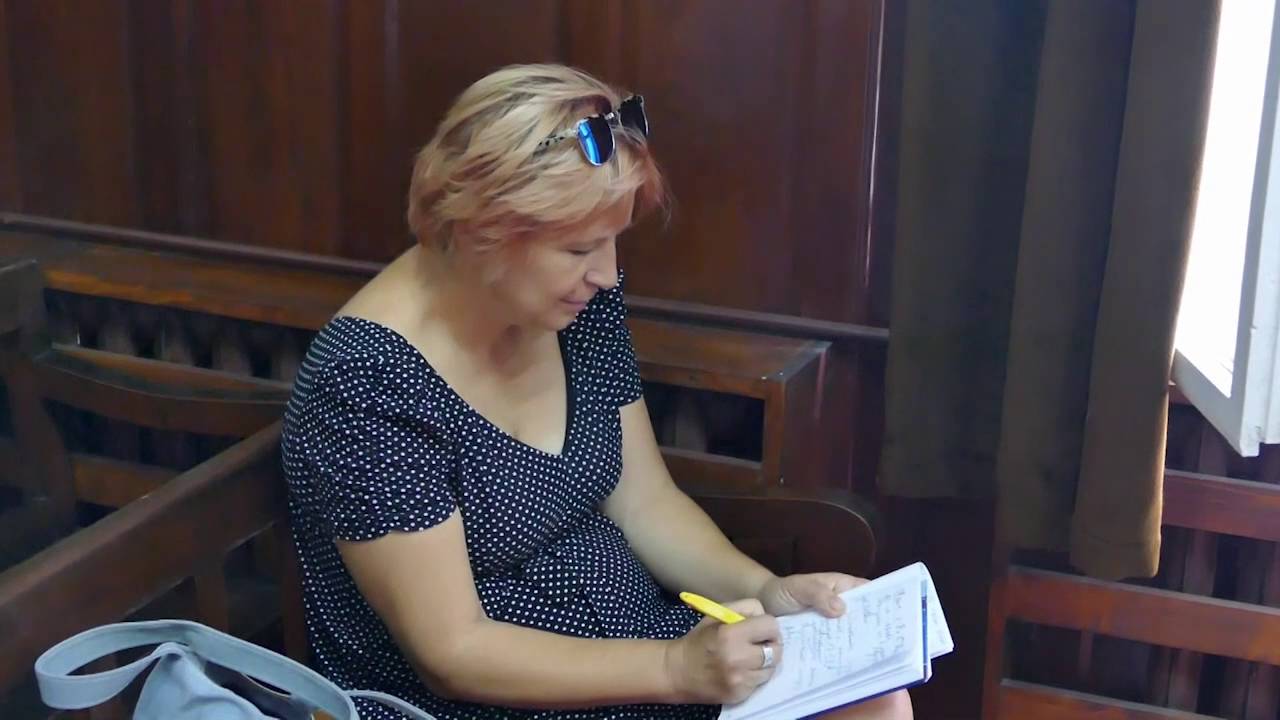 7 и 5 години затвор за ало измамниците от Първомай