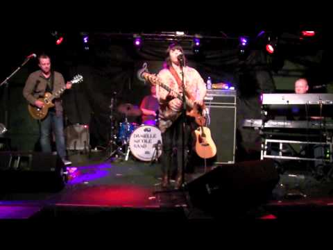 ''START IT UP'' - DANIELLE NICOLE BAND @ Callahan's, May 2015