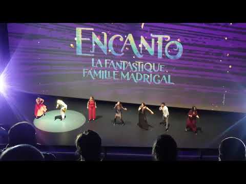 Chanson d'Encanto à l'avant-premiere au Grand Rex - Ne parlons pas de Bruno