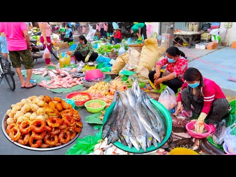 Phnom Penh Market in the morning | Phsar Boeung Proleut