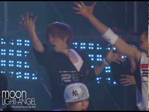 [FANCAM] ZE:A vs B2ST Dance Battle (junyoung focus)