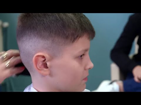 Do tej fryzury potrzebne były aż dwie osoby! [Ostre cięcie]