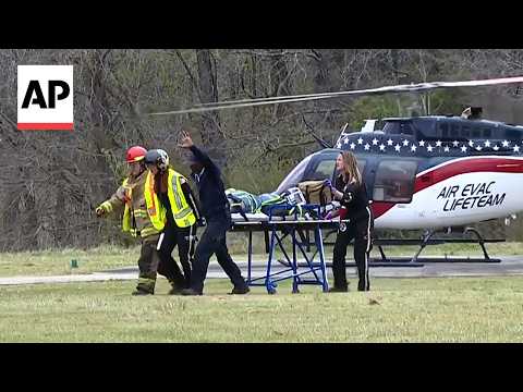 2 students killed in Tennessee school bus crash