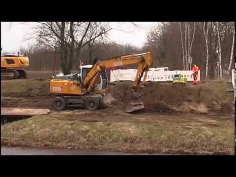 Baustelle: Rohrverlegung an der Spremberger Brücke - ELSTERWELLE