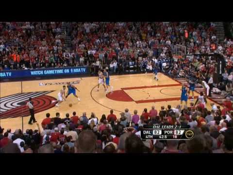 Brandon Roy 4th Quarter Comeback against the Mavs - Game 4 2011
