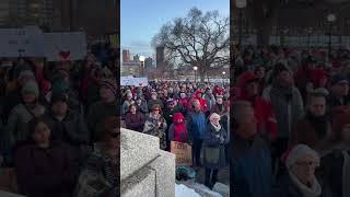 People gather at Minnesota  Capitol to mourn woman killed by ICE