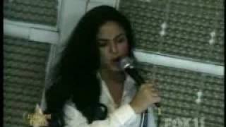 Shakira - PELIGRO und DONDE ESTAS CORRAZON -LIVE-