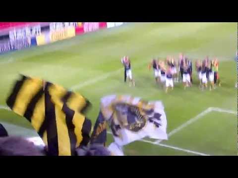 AIK firar efter bortavinst mot kalmar 2012