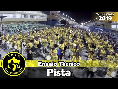 São Clemente 2019  - Ensaio de bateria no setor 11 (Pista) - Apoteose ao vivo