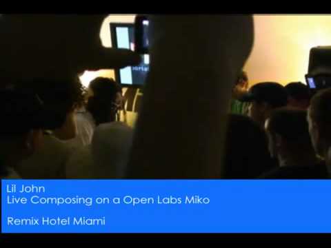 Lil Jon Makes A Beat On His Miko live!!!