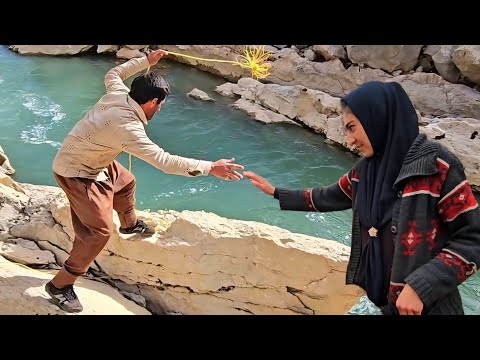 Osool-e Din & Khadijeh | Fishing Lunch and Moving Firewood Across the River