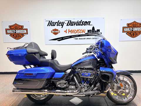 2026 FLHXLSE Harley-Davidson® CVO Street Glide Limited Electric Coast CVO Two-Tone