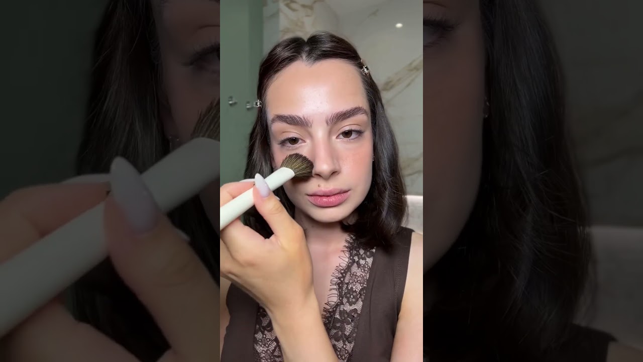 Летний макияж с веснушками