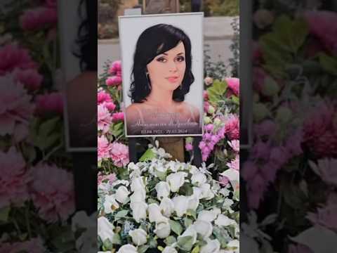 🌹Могилу АНАСТАСИИ ЗАВОРОТНЮК этой осенью не узнать! Новые детали!