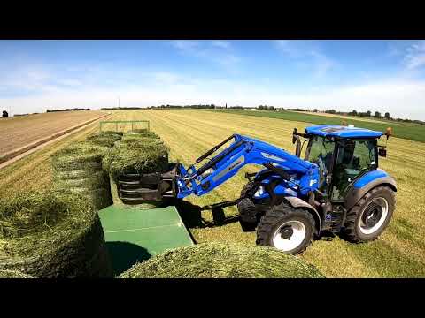 Sianokosy 2022 / New Holland T7210 / New Holland T5110