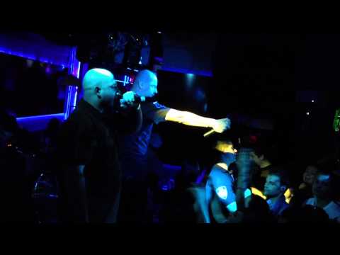 Fang - Паля Дърпам Пуша (Live @ Sugar)