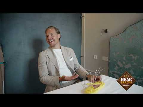 Bear Tracks: Stockholm Scenes With Hampus Lindholm