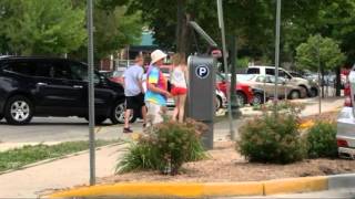 preview picture of video 'Using Lake Geneva's Luke Parking System.mpg'