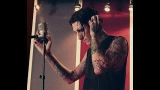 Motionless In White Voice In The Estudio (Chris Motionless) 570 y Rats