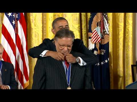 President Obama honors of 16 Americans with Medal of Freedom
