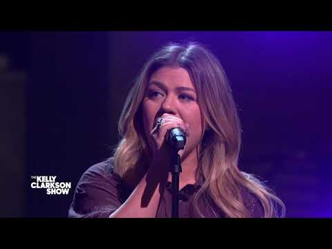'Borderline' (Madonna) Cover By Kelly Clarkson
