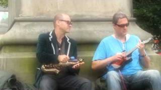 Blue Moon Song - Sopranos Ukulele Saxophone Buskers Edinburgh Festival 2010