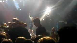 ΚΟΚΚΙΝΗ ΓΡΑΜΜΗ - ΘΕΟΔΩΡΙΔΟΥ