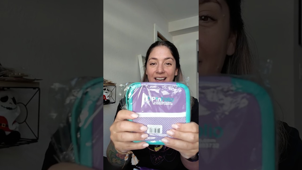 Pin HQ unboxing!