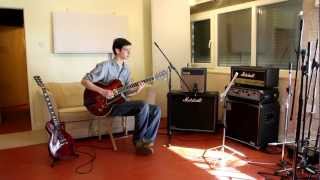 Video thumbnail for Vox AC4C1-BL studio demo by Rob Hobson Producer