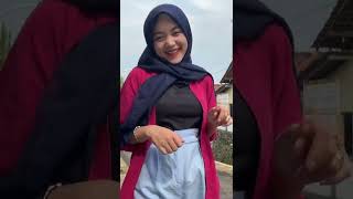 Download lagu spesial tiktok cewek hijab manis viral #shorts mp3