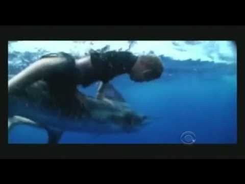 Bare hand Marlin fishing! Jump from a helicopter!!