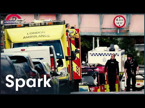 How London Underground Staff Handles A Bomb Threat | The Tube