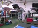 乗用車のオートマティックトランスミッションの取り付け（１）